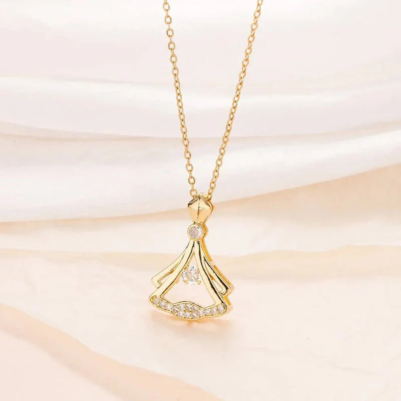 Rhinestone Decor Pendant Necklace